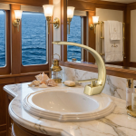 Waterfall style faucet - Image 9